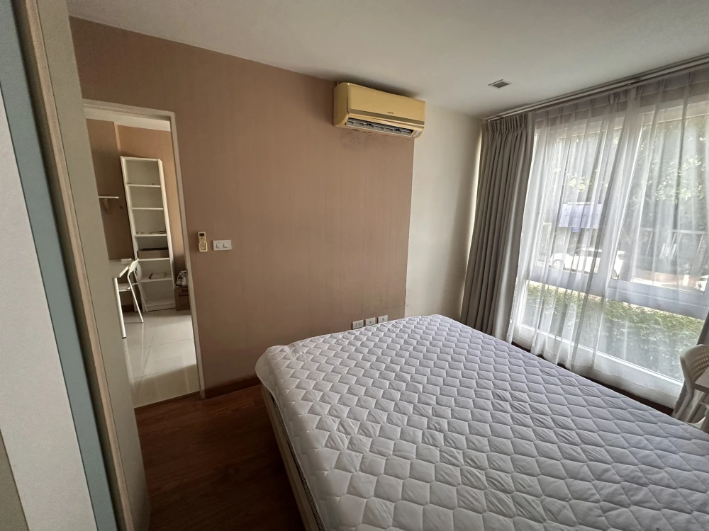 Sell and rent Airlink Residences Romklao, fully furnished room Super big screen TV. Cheap price. Don't miss out.