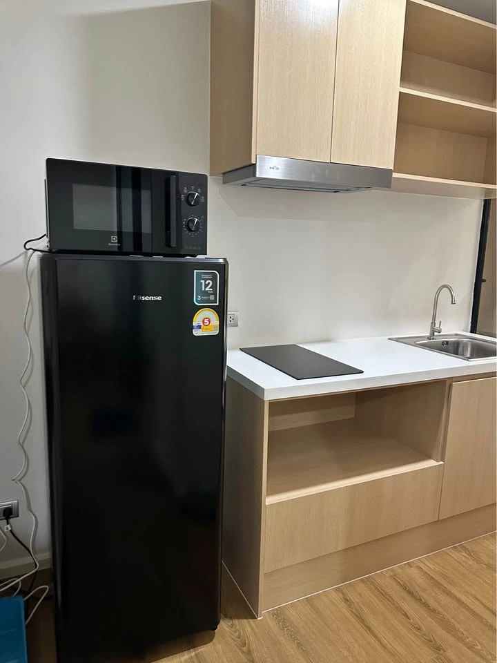 For sale / rent Alive Sukhumvit 76, who is this? Fully furnished, ready to move in. This room is worth more than the price.