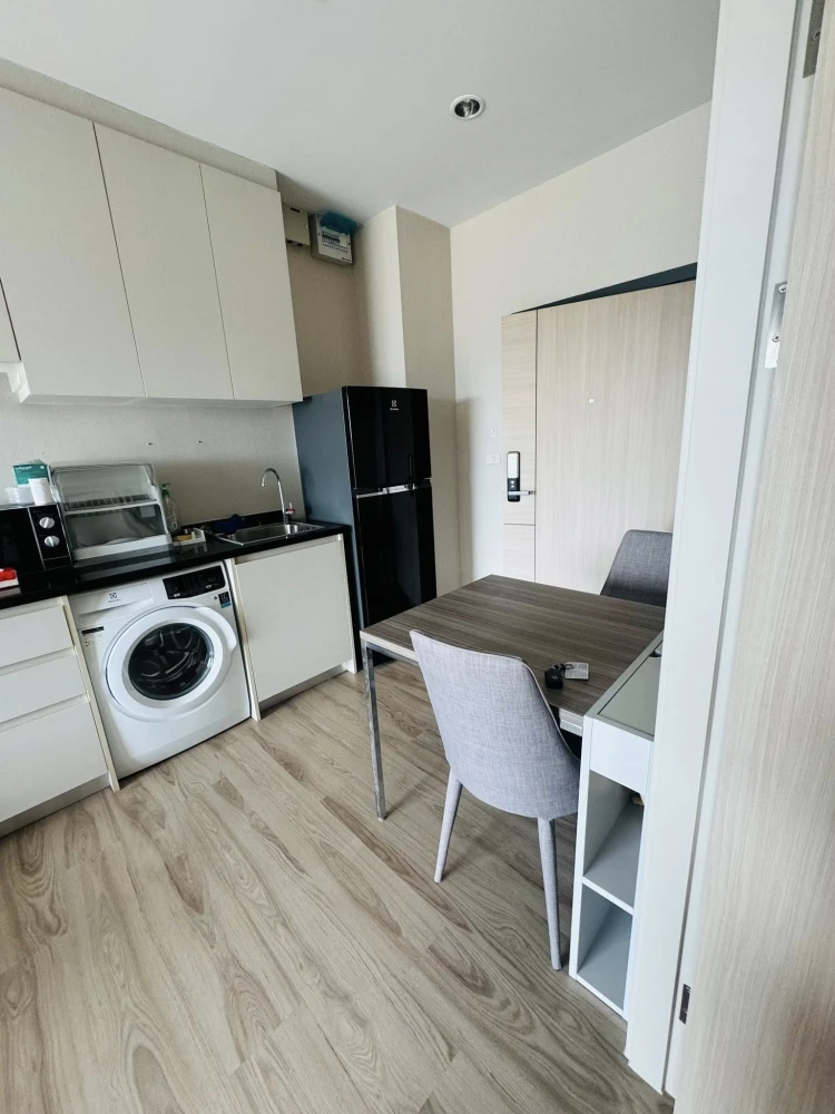 For sale or rent: Amber by Eastern Star (Amber Tiwanon), 20th floor, fully furnished, ready to move in. Book now!