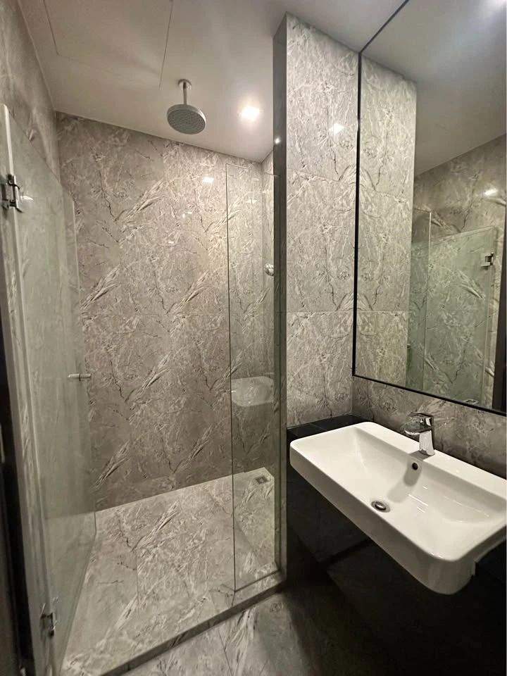 For sale, for rent, Ashton Asoke, 33rd floor, very high, beautifully decorated, built-in, great city view, ready to move in