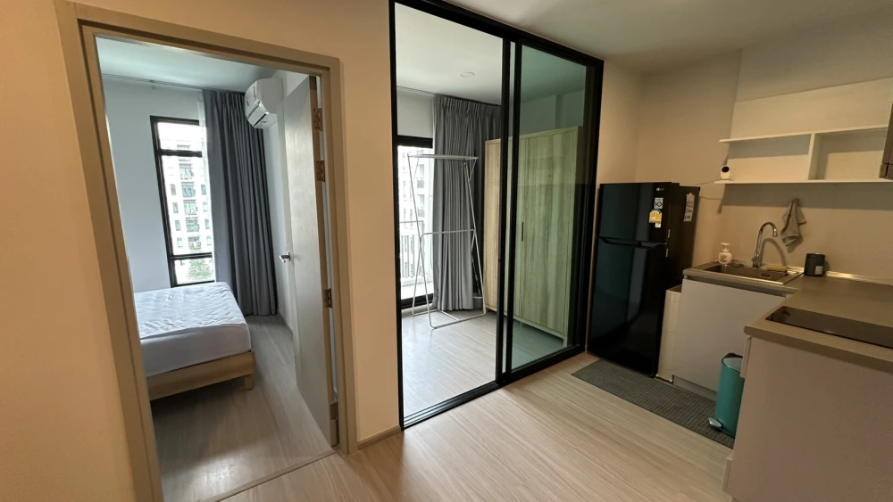 For sale, for rent Aspire Asoke - Ratchada, nice room, good location, fully furnished, just bring your bags and move in.