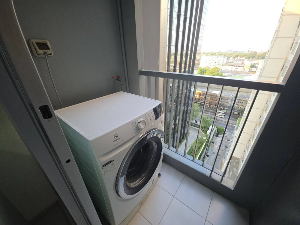 For sale or rent: Aspire Ratchada-Wongsawang, 1 bedroom, 1 bathroom. Great location, not hot, fully furnished. Book now!