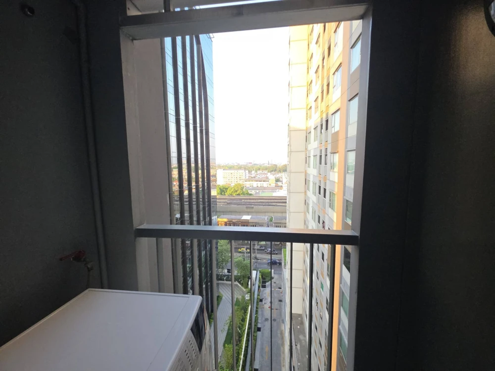 For sale or rent: Aspire Ratchada-Wongsawang, 1 bedroom, 1 bathroom. Great location, not hot, fully furnished. Book now!