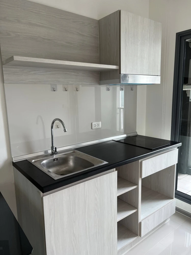 For sale or rent: Aspire Sathorn-Ratchaphruek, high floor unit with beautiful, unblocked view, fully furnished. Book now!