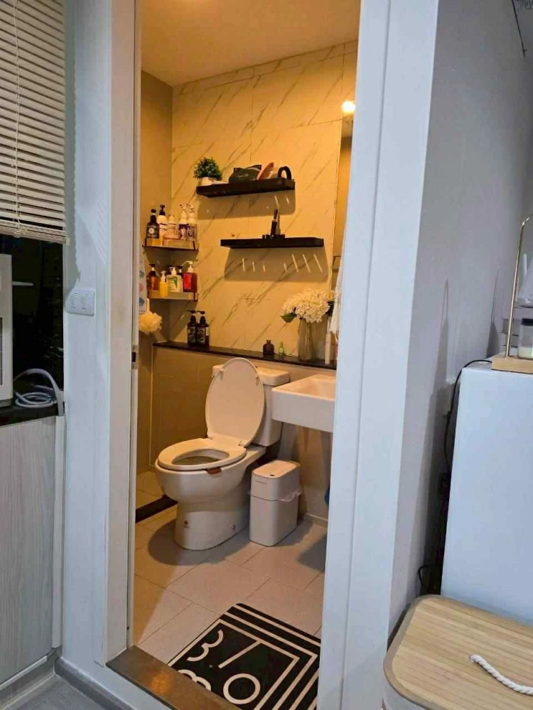 For sale or rent: Aspire Sathorn-Ratchaphruek, beautifully decorated room with a stunning theme, plenty of usable space, fully furnished. Reserve now!