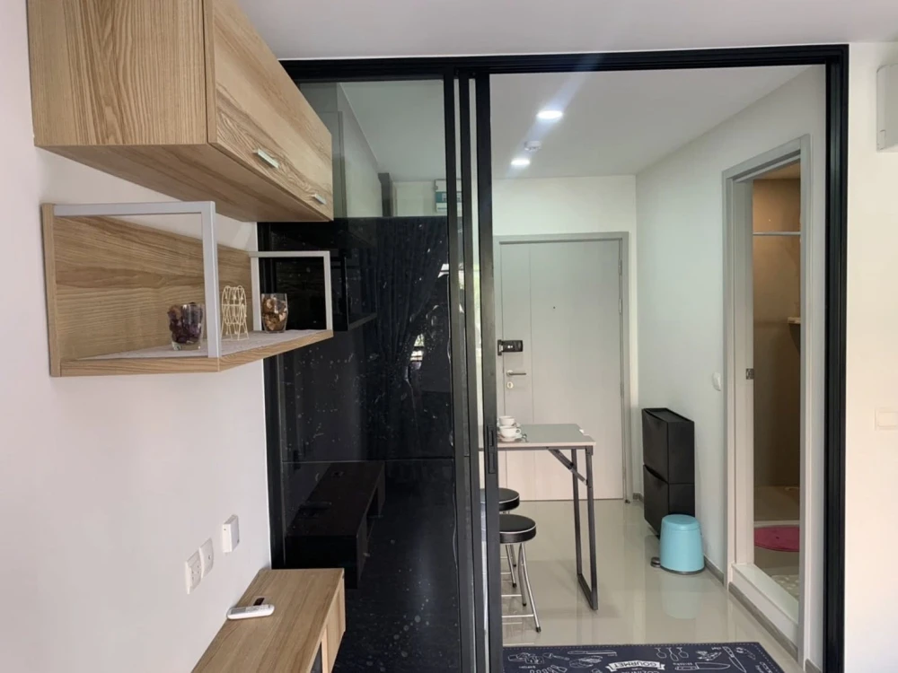 For sale or rent: Aspire Sukhumvit-Onnut, 2nd floor, nice room, fully furnished, reserve now, urgent!