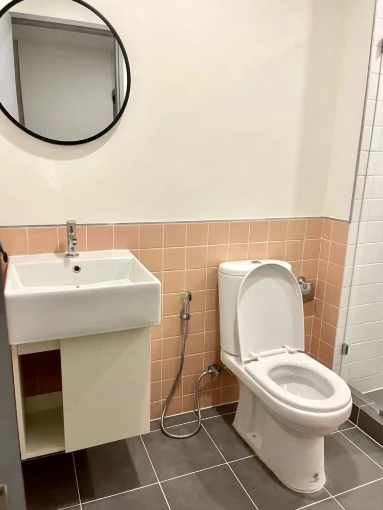 For sale or rent: Attitude BU Studio room, fully furnished, full appliances. Reserve now, get it first.