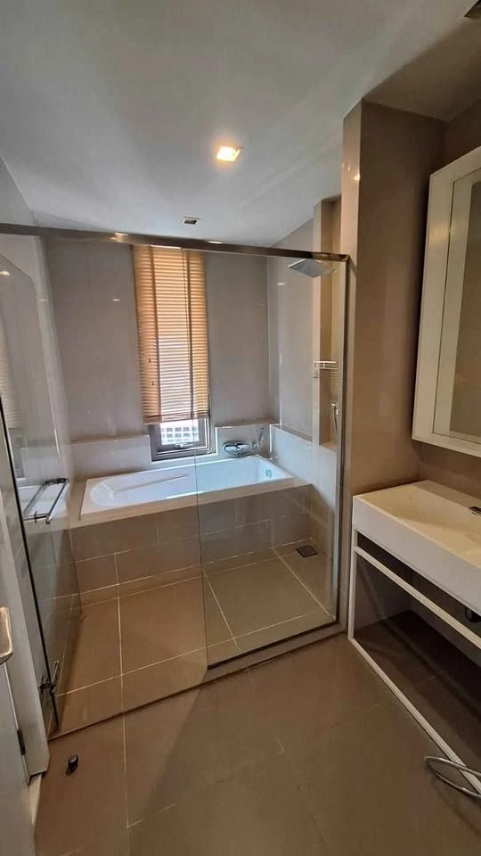For sale or rent at Baan Plai Haad. Spacious rooms with plenty of usable space, high-quality wallpaper, and beautiful, unblocked views. Book now!