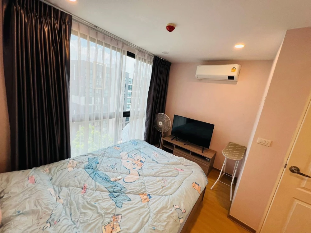 For sale or rent: Bangkok Horizon Lite @ Phetkasem 48. Corner unit, quiet, great location, full amenities. Book now!