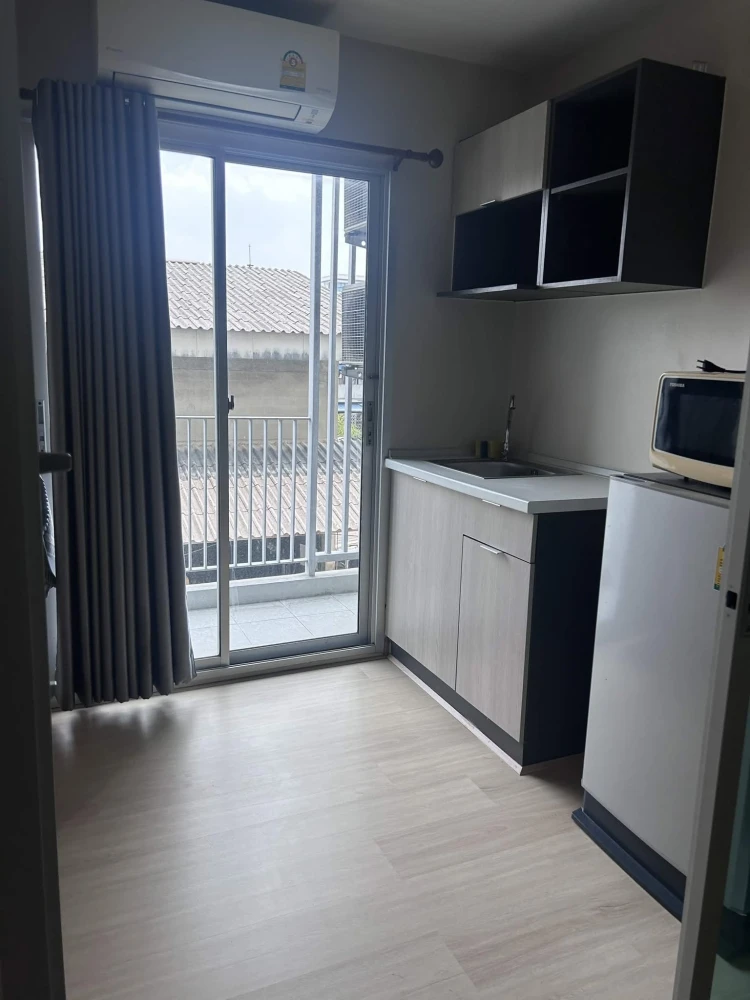 For sale or rent: Be Condo Paholyothin, 3rd floor, a lovely unit with complete amenities. Don't miss out!