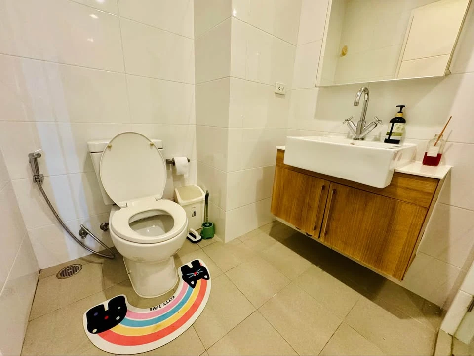 For sale or rent: Blocs 77, high floor (27), beautiful canal view, quiet, natural atmosphere, good breeze, not too hot, comfortable living, reserve no