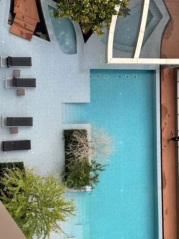 For sale, for rent BLOCS 77, very good condition, has built-in cabinets for additional storage, view of the super chill swimming pool, don't miss it.