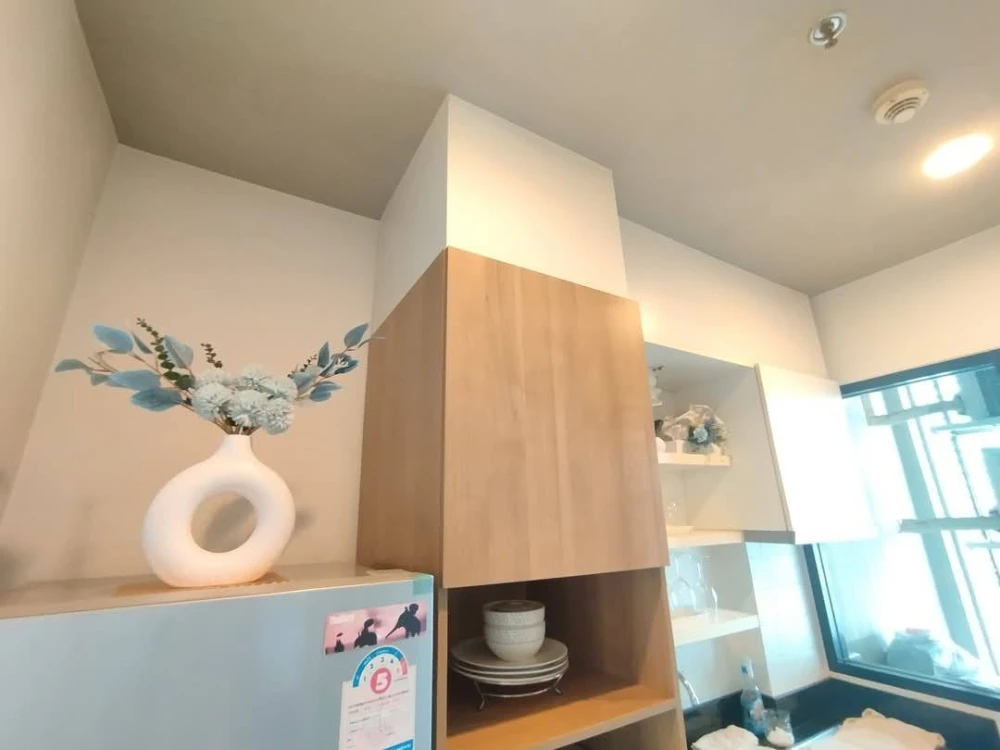 For sale, for rent, BLOCS 77, very high floor room, wide canal view, fully furnished, lots of usable space, hurry and book now.