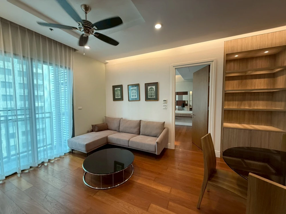 ขาย ให้เช่า Bright Sukhumvit 24 1 ห้องนอน 1 ห้องน้ำ พื้นที่ใช้สอยเยอะ เฟอร์ครบ จองเลย