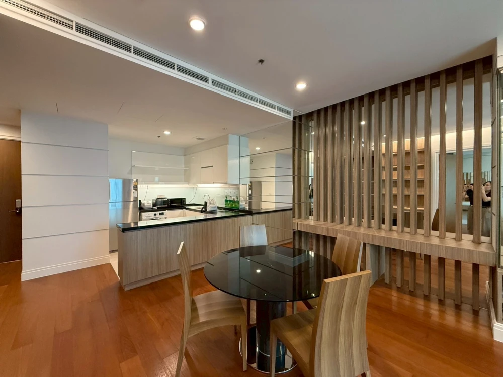 ขาย ให้เช่า Bright Sukhumvit 24 1 ห้องนอน 1 ห้องน้ำ พื้นที่ใช้สอยเยอะ เฟอร์ครบ จองเลย