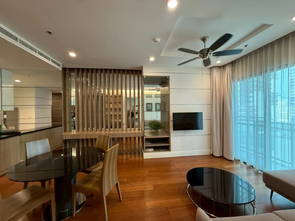 ขาย ให้เช่า Bright Sukhumvit 24 1 ห้องนอน 1 ห้องน้ำ พื้นที่ใช้สอยเยอะ เฟอร์ครบ จองเลย