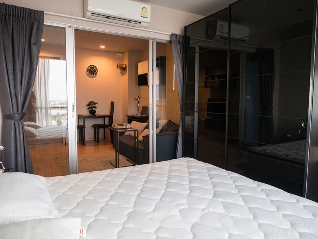 For sale or rent: Casa Condo Ratchada-Ratchaphruek, a lovely room, beautifully decorated in a cool tone, fully furnished. Reserve now!