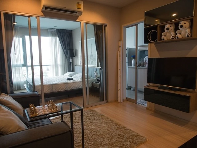 For sale or rent: Casa Condo Ratchada-Ratchaphruek, a lovely room, beautifully decorated in a cool tone, fully furnished. Reserve now!