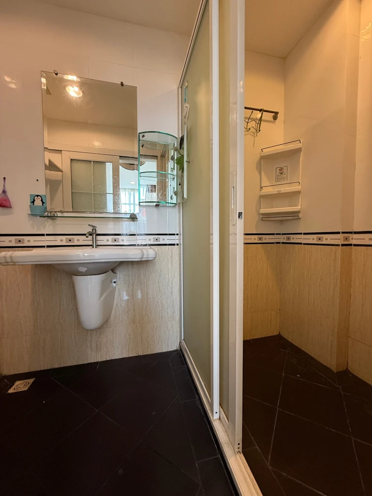 For sale or rent: CC Condominium 1, 1 bedroom, 1 bathroom, fully furnished and equipped. Reserve now!
