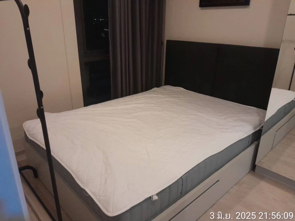 For Sale/Rent: Centric Ratchada–Huai Khwang. Move-in ready unit with full facilities. Book now—don't miss out! images