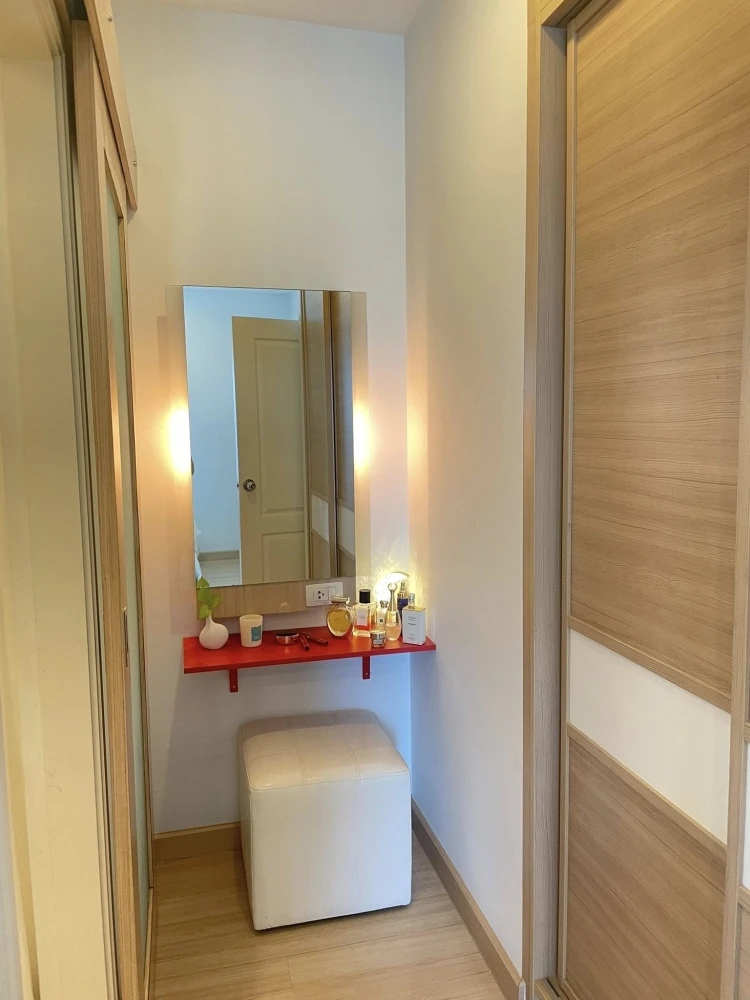For sale or rent: Centric Scene Ratchavipha, 10th floor, corner unit, unobstructed city view, good ventilation, cool and comfortable, ready to move in