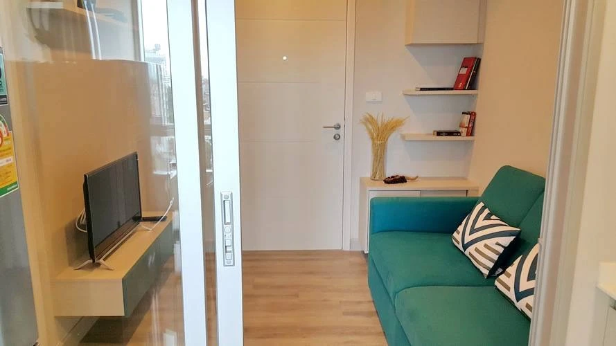 For sale, for rent Centric Sea (Central Pattaya) Floor: 11, Building B, great city view, complete with furniture, ready to move in