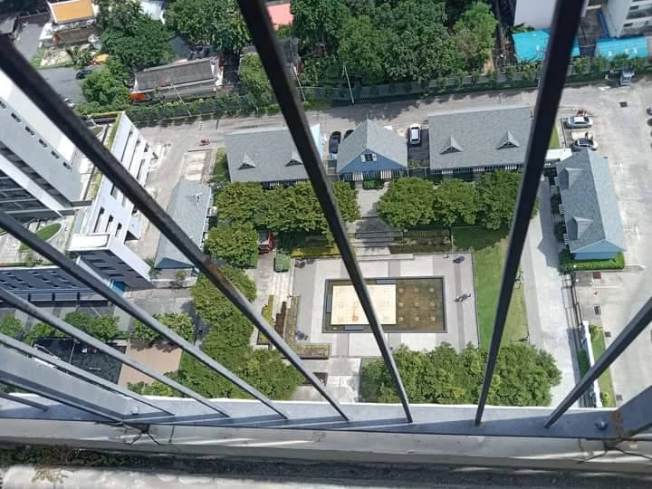 For sale or rent: Chapter One Modern Dutch, 1 bedroom, 1 bathroom, fully furnished, beautiful unblocked view. Don't miss out!