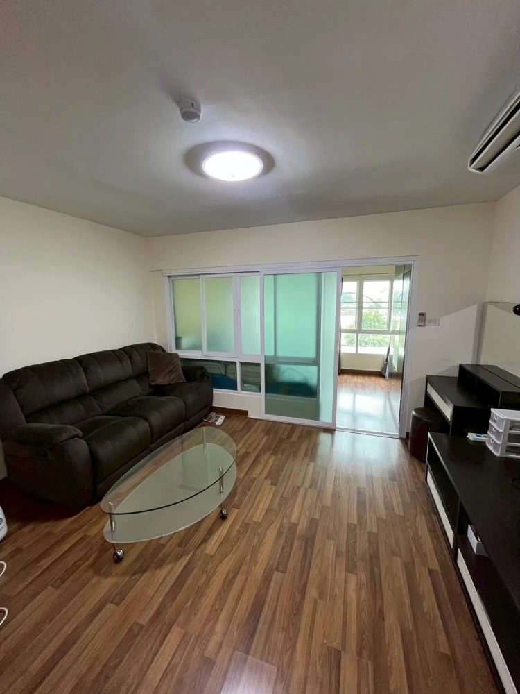 For sale or rent: Chateau In Town Major Ratchayothin. Spacious rooms, peaceful condo with a home-like feel, panoramic balcony views. Book now!