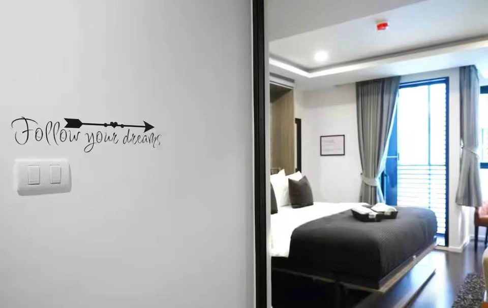 For sale or rent: Circle rein Sukhumvit 12, an 8-story low-rise building with built-in furniture. Reserve now!