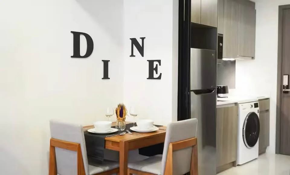 For sale or rent: Circle rein Sukhumvit 12, an 8-story low-rise building with built-in furniture. Reserve now!