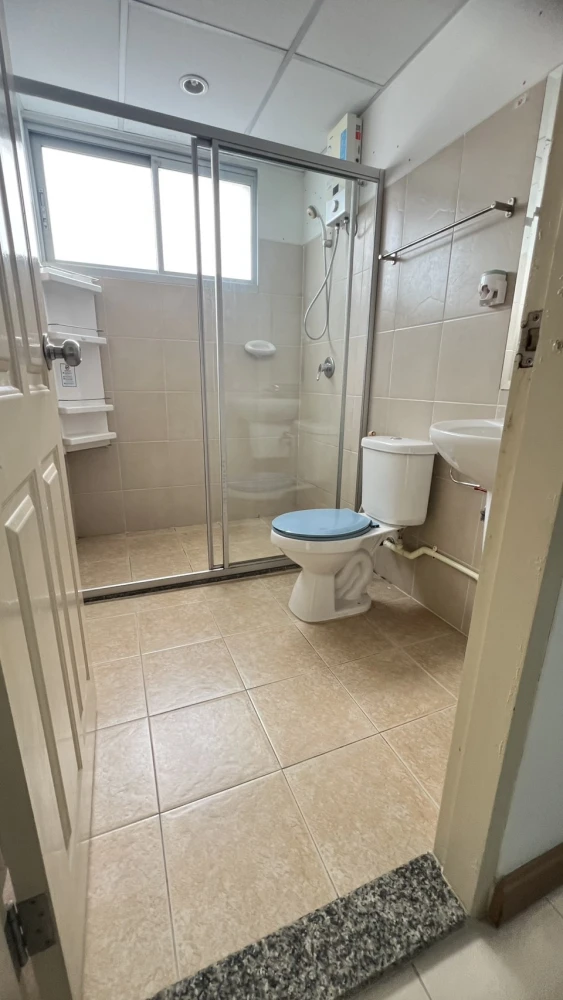 For sale, for rent City Home Rattanathibet 1 bedroom, 1 bathroom, lots of usable space, comes with complete furniture, don't miss it.