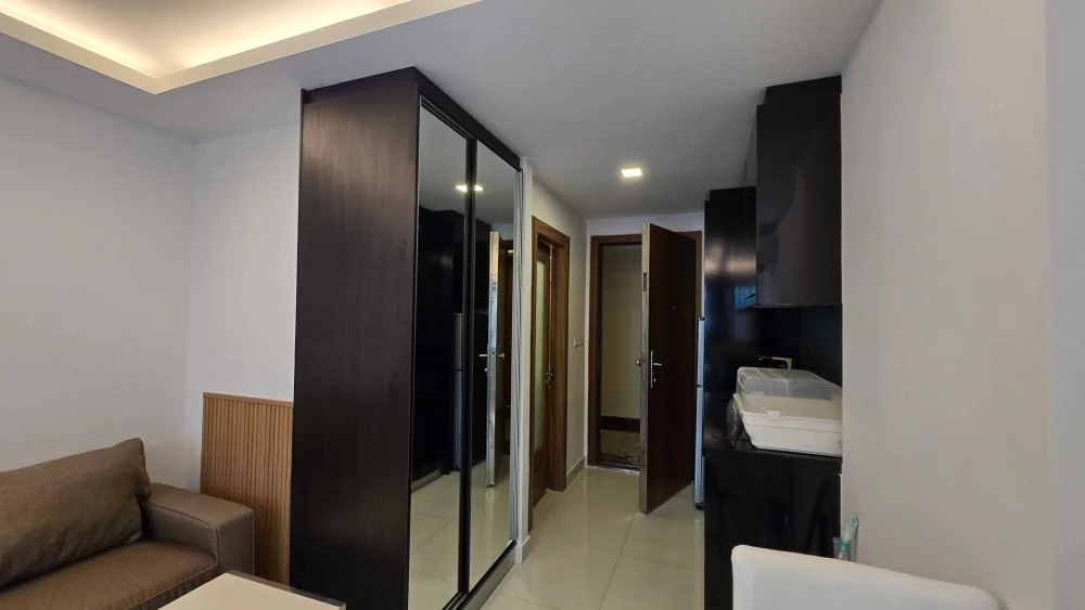For sale or rent: Club Royal Wongamat Studio room, fully furnished and equipped, just bring your bags and move in!