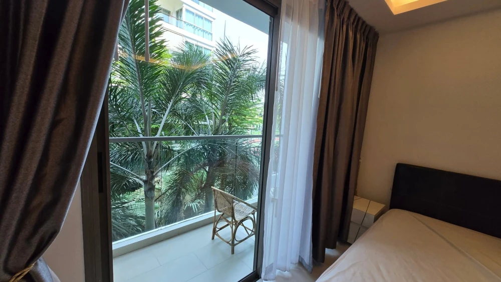 For sale or rent: Club Royal Wongamat Studio room, fully furnished and equipped, just bring your bags and move in!