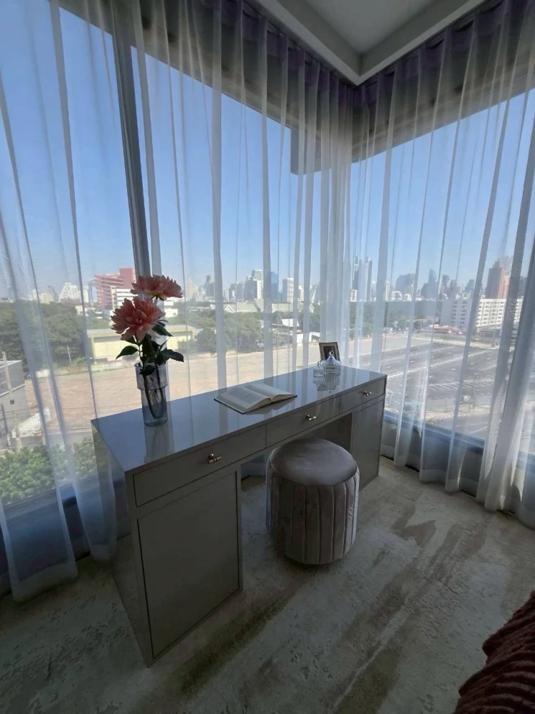 For sale or rent: COCO PARC, 9th floor, beautiful unit with complete furnishings. Book now!