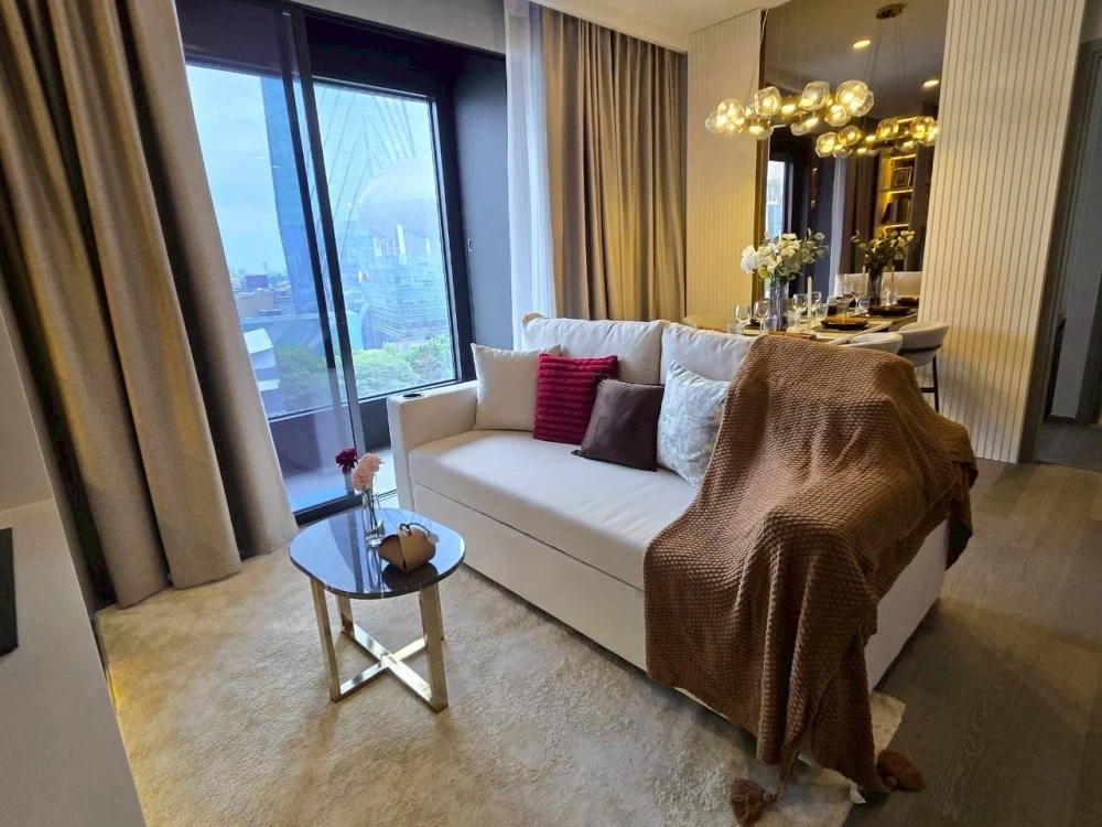For sale or rent: COCO PARC, 9th floor, beautiful unit with complete furnishings. Book now!