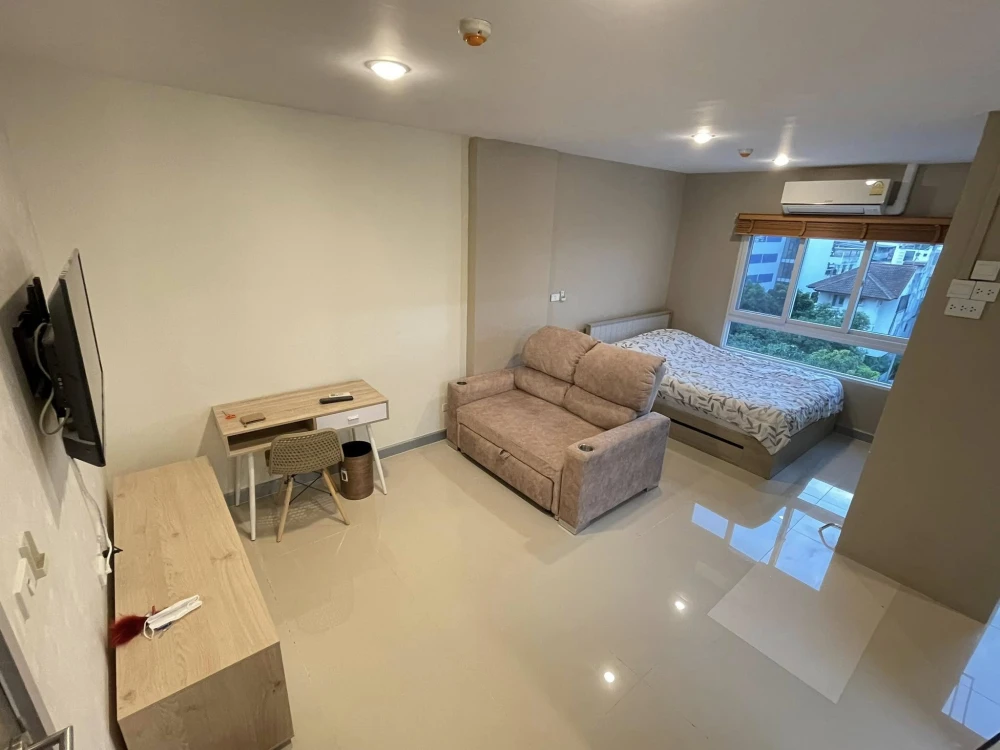 For sale, for rent Condo Lazio Sriyan, ready to move in, complete facilities, if you don't reserve, you'll regret it.