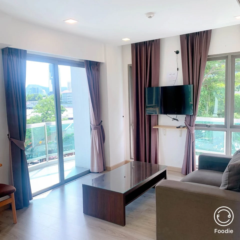 For sale, for rent Condo Sonrisa, spacious room, lots of usable space, comes with complete furniture, beautiful sea view, reserve now.