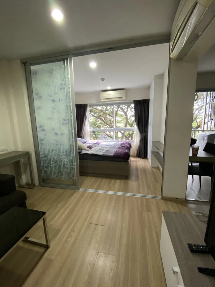 For sale, for rent Condo The Grass Pattaya, a nice room, comes with a complete set of furniture, just bring your bags and move in.