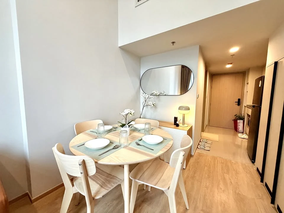 For sale or rent: Culture Chula, north-facing, open and airy view, overlooking Chamchuri Square building. Private room location, quiet, not crowded. R