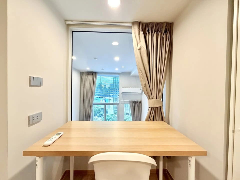 For sale or rent: Culture Chula, north-facing, open and airy view, overlooking Chamchuri Square building. Private room location, quiet, not crowded. R