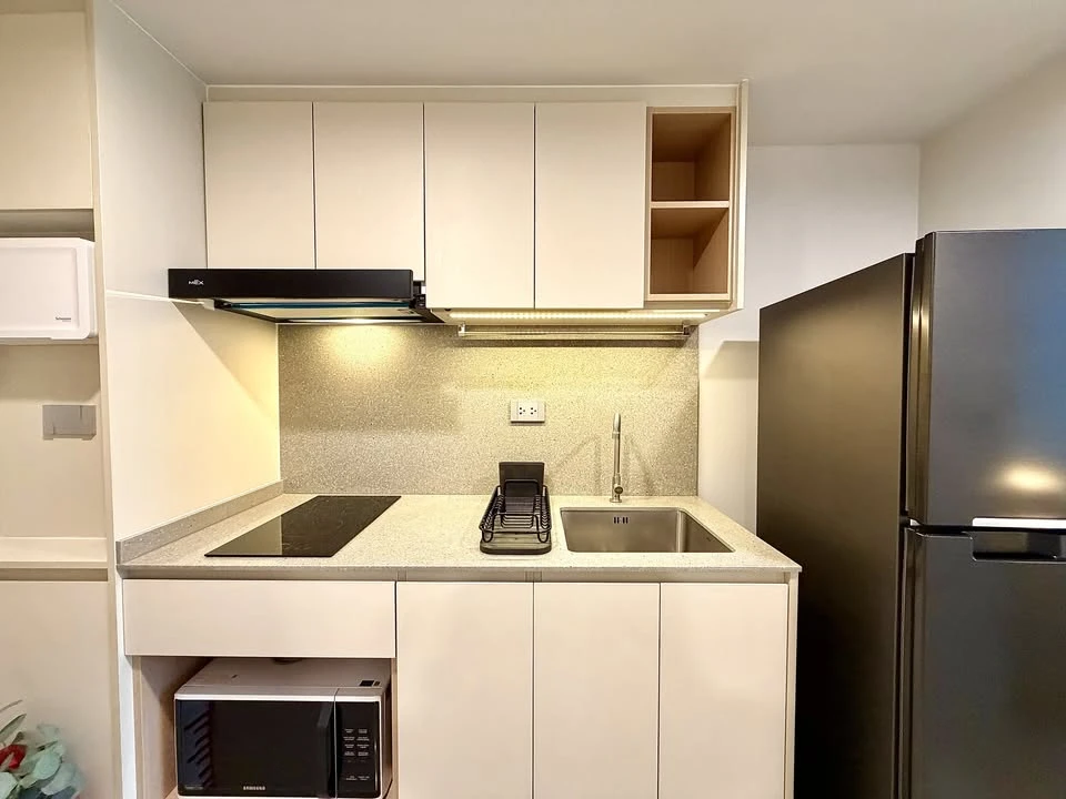 For sale or rent: Culture Chula, north-facing, open and airy view, overlooking Chamchuri Square building. Private room location, quiet, not crowded. R