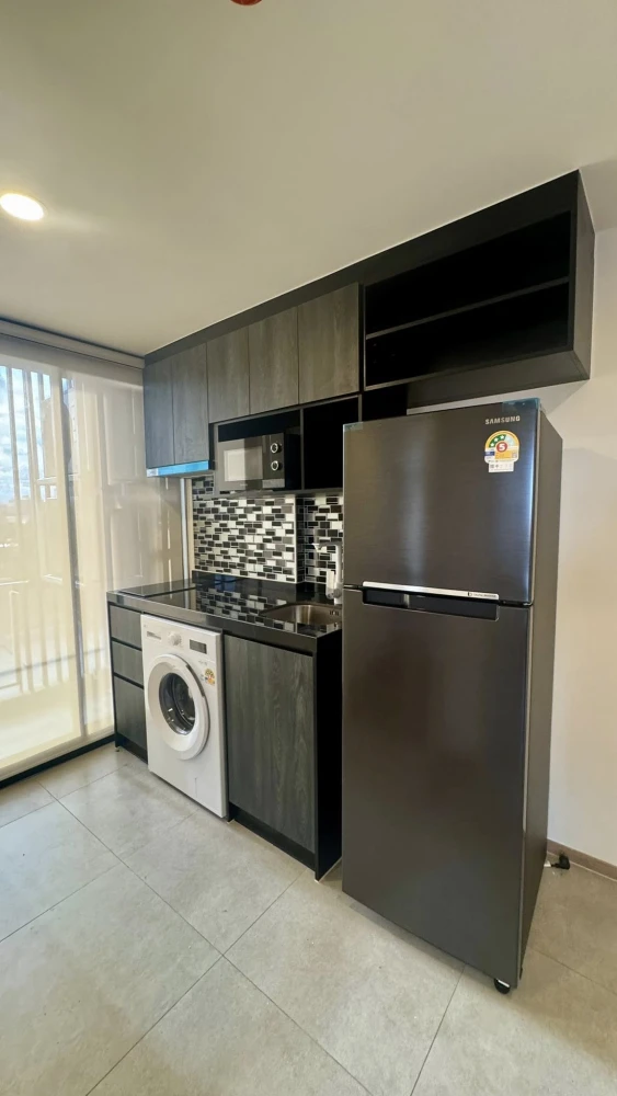 For sale or rent: CYBIQ Rama 9-Ramkhamhaeng 24, spacious room, comfortable living, pets allowed, fully furnished, reserve now!