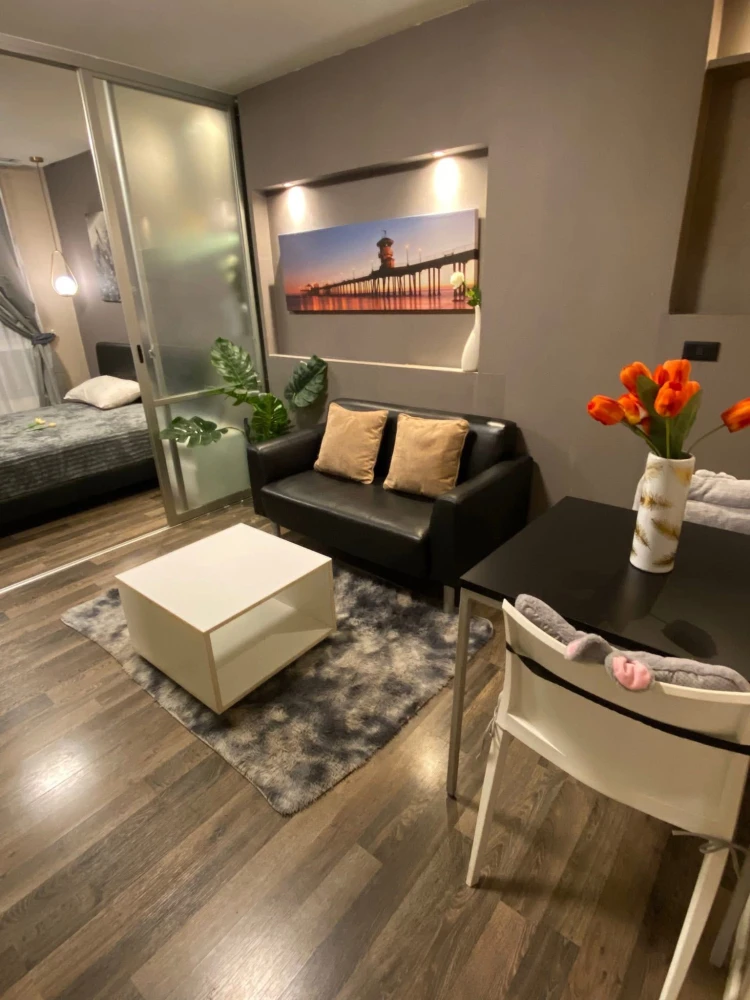 For sale or rent: Dcondo Sukhumvit 109, 3rd floor, lovely unit with stylish, coordinated decor. Prime location. Book now!