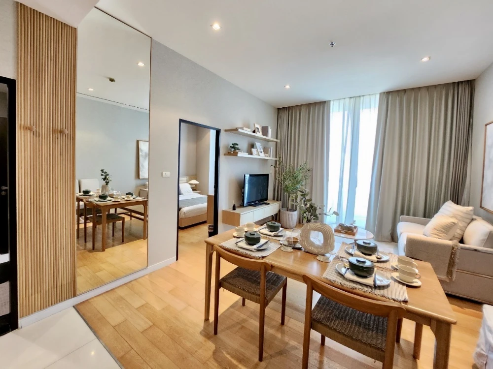For sale, for rent, Eight Thonglor Residences, decorated in Muji style, comes with a lot of usable space, complete facilities, don't miss it.