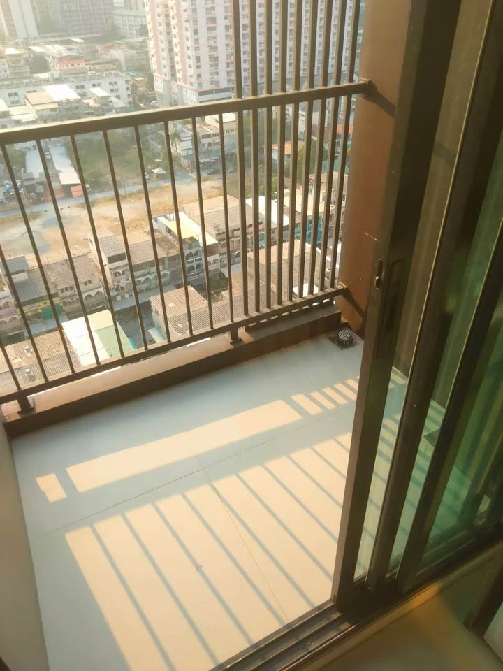 For sale, for rent Elio Del Nest, a nice room, convenient, complete in one place, hurry up and reserve before you miss out, don't wait.