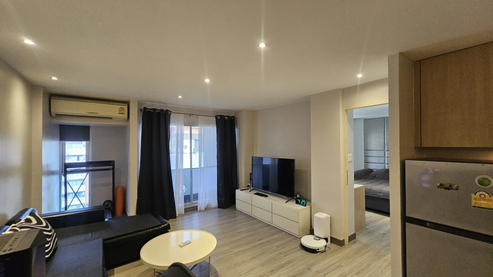 For sale or rent: Family Park Ladprao 48, a lovely room with a built-in headboard and fully furnished. Don't miss out!