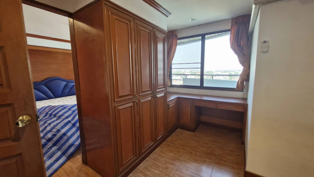 For sale, for rent, Flora ville, corner room, long balcony, 3 bedrooms, 3 bathrooms, beautiful city view, large room like being at home, don't miss it