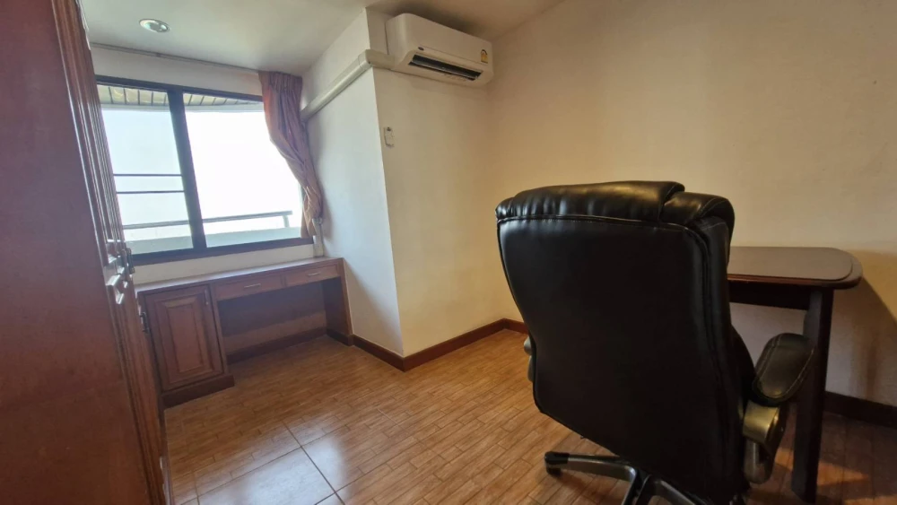 For sale, for rent, Flora ville, corner room, long balcony, 3 bedrooms, 3 bathrooms, beautiful city view, large room like being at home, don't miss it