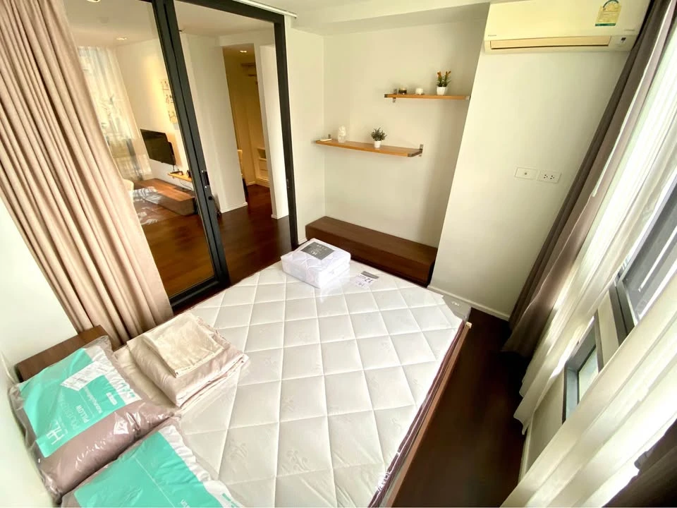 For sale or rent: Formosa Ladprao 7. Features two-way windows for natural light and ventilation, and comes fully furnished with amenities. Book now!