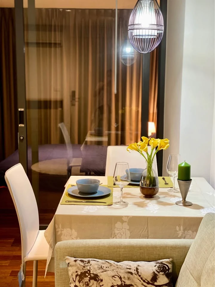 For sale or rent: Formosa Ladprao 7. Features two-way windows for natural light and ventilation, and comes fully furnished with amenities. Book now!